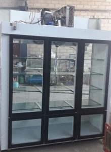 فریزر صنعتی ایستاده ۱۹۰ سانت سیستم نوفراست